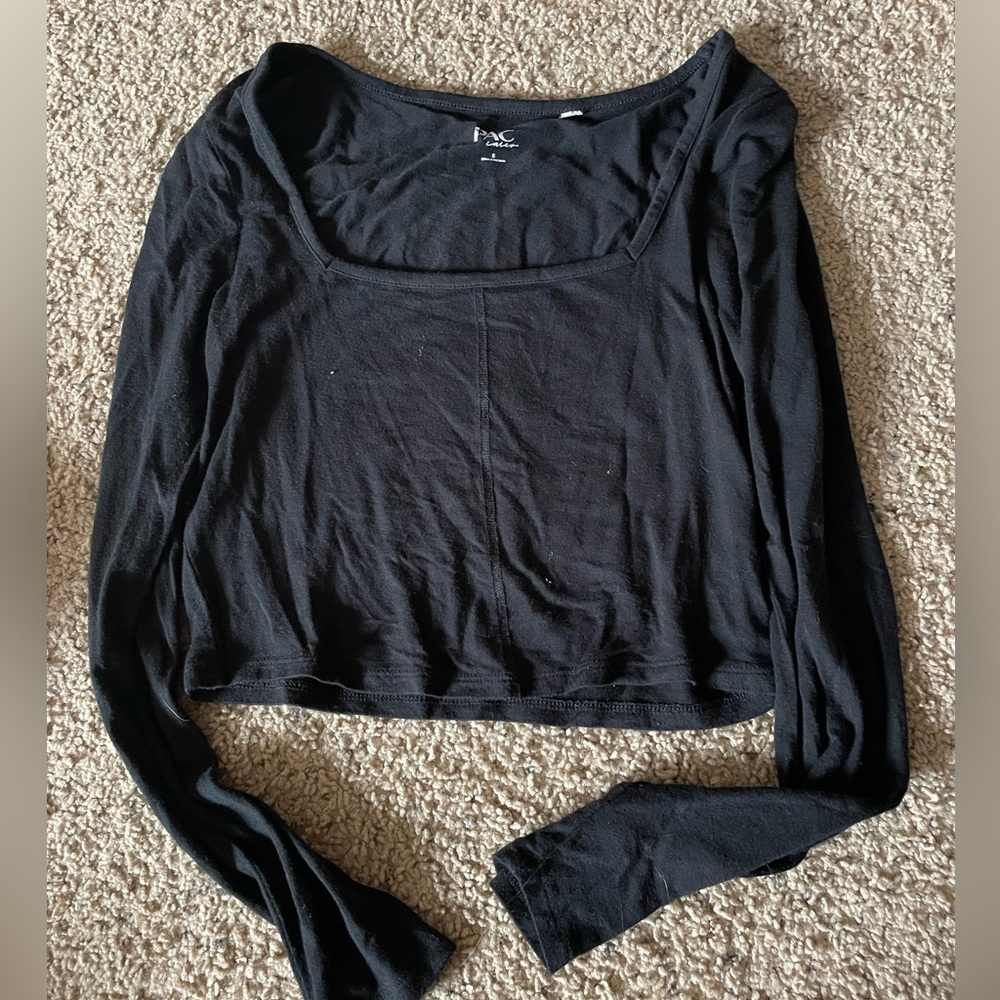 square neck long sleeve top